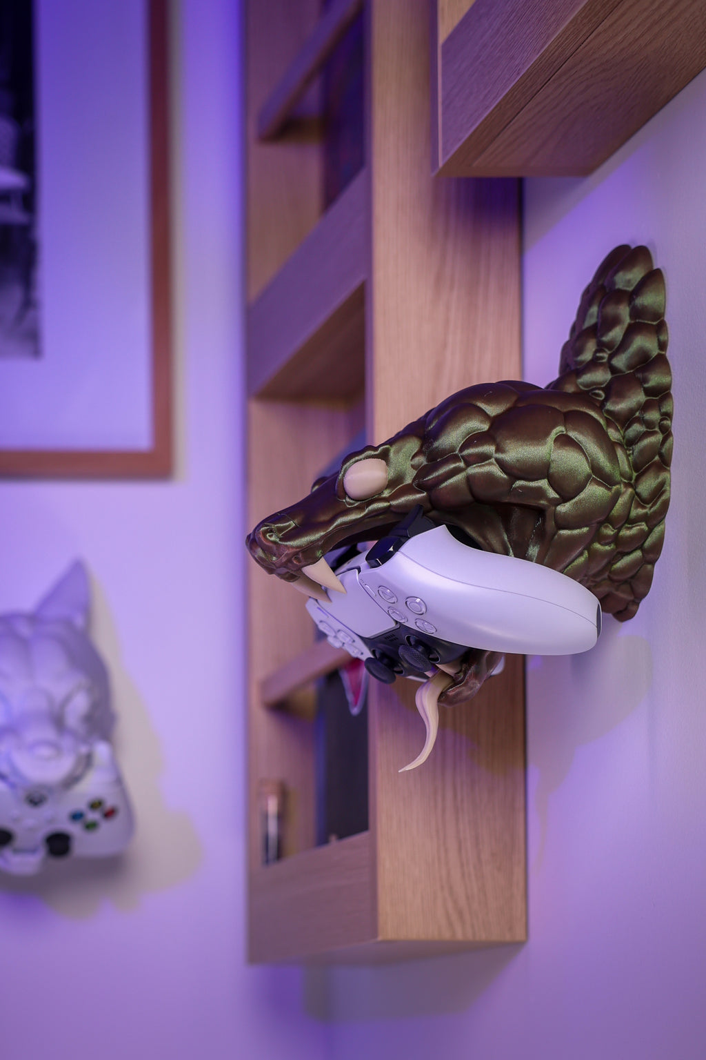 Snake Controller Stand